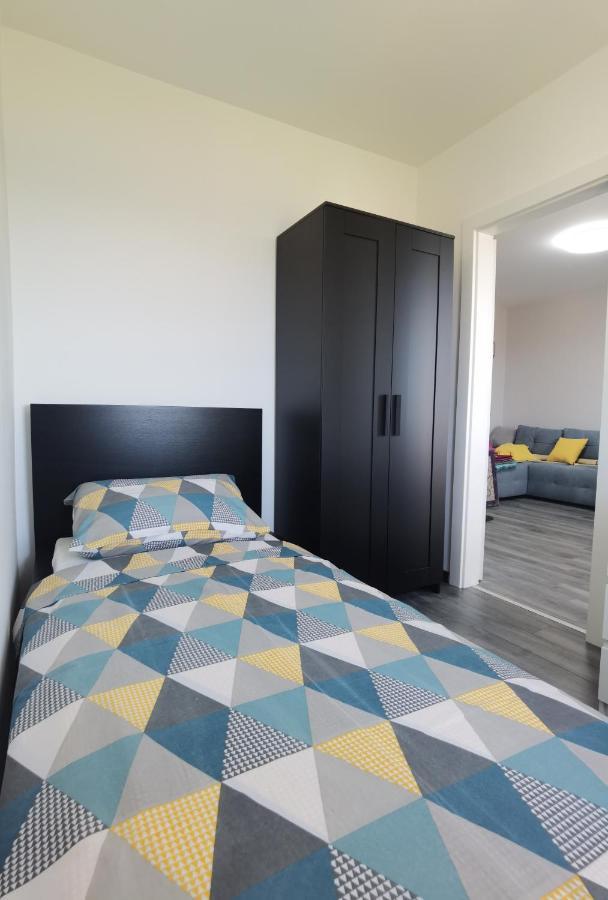 Apartment Pek تْسْغيكفانِتْسا المظهر الخارجي الصورة